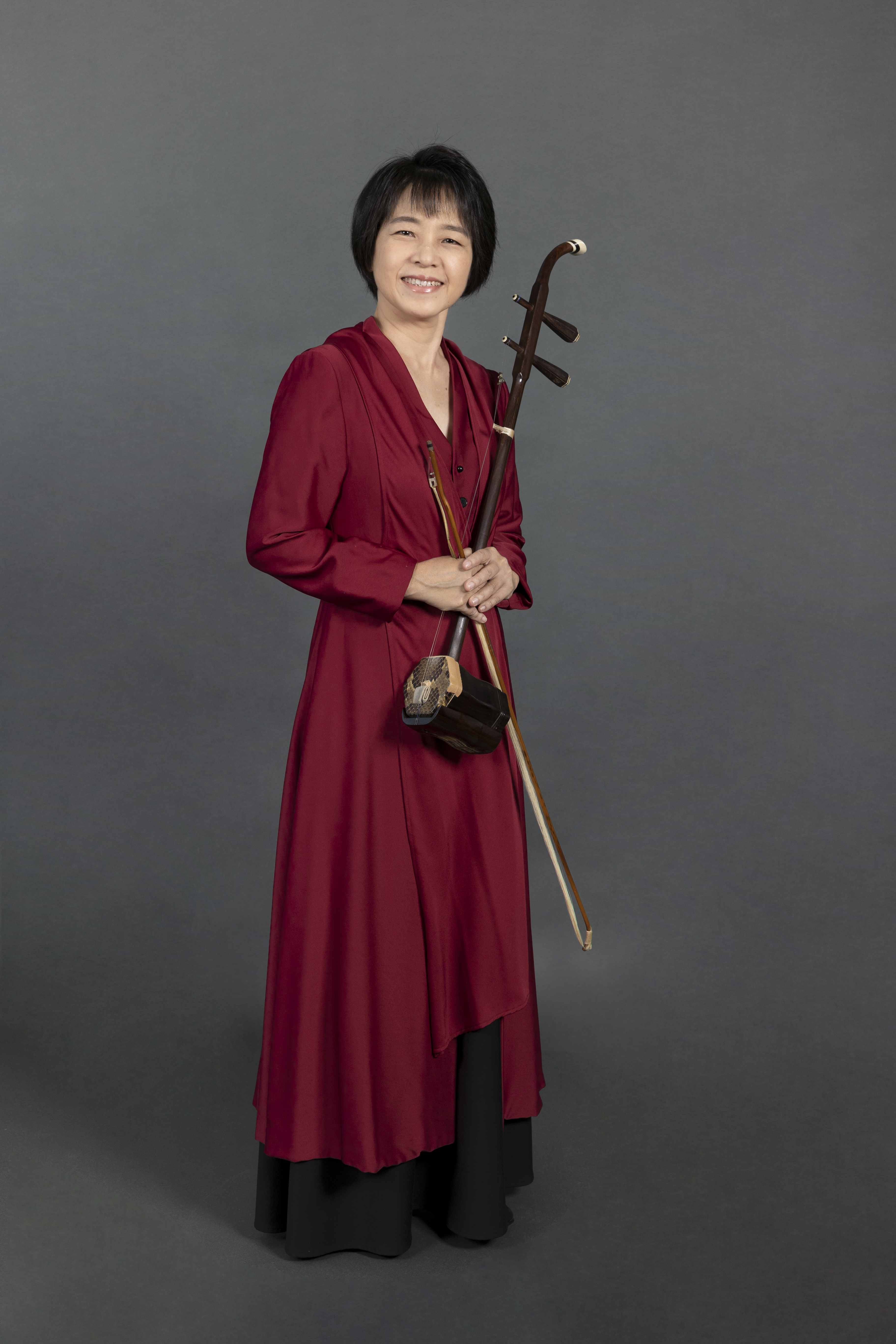 Ann_Hong_Moi Erhu