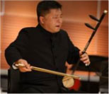 2013-04-30-3 Renowned artistes, Xu Feng Xia and Huo Yong Gang, will bring you a unique concert – singing and playing simultaneously