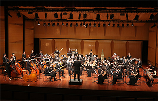 2015-09-03-2 SCO and NAFA celebrates mid-autumn in SCO Campus Rhapsody: Beyond Music