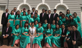 2018-08-27-7 SCO collaborates with Singapore Press Holdings to celebrate Lianhe Zaobao’s 95th anniversary through multimedia concert!