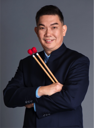 2018-11-18-9 Renowned vocalist Fang Qiong will sing at SCO’s annual branded Rhapsodies of Spring concert to welcome the Chinese New Year!